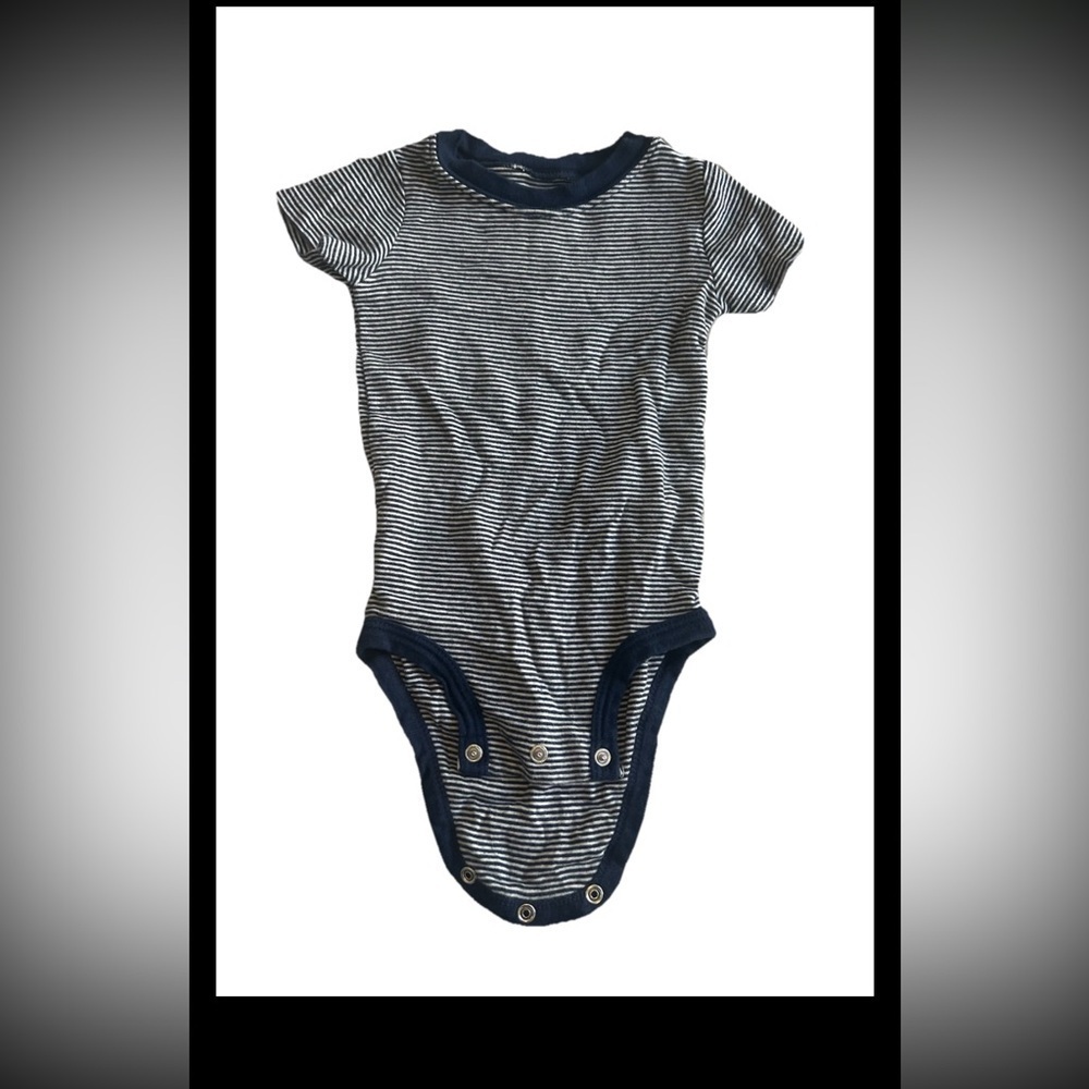 Carters 12M One Piece Blue And White Stripped Boys Short Sleeves (0511)
